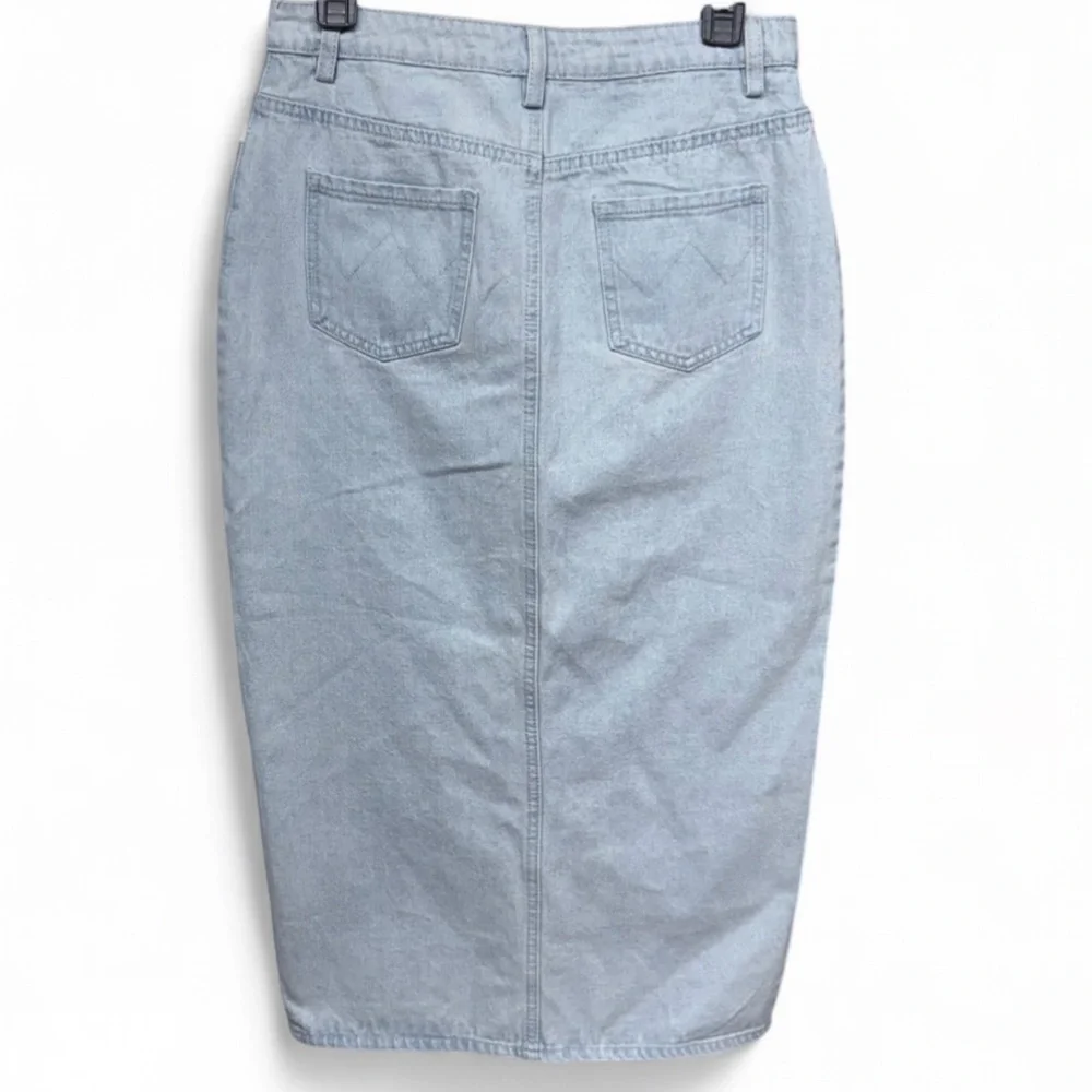 Le Lis Collection Light Wash Denim Midi Skirt with Front Slit - Size S - Picture 9 of 9